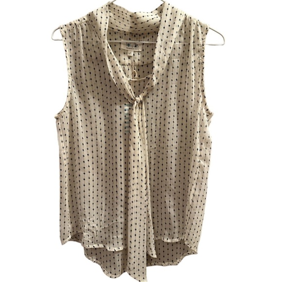 Tulip B Tops - Tulip B Boutique Retro Print Tie Front Top Size Medium